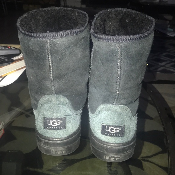 Black ugg boots - Picture 2 of 6